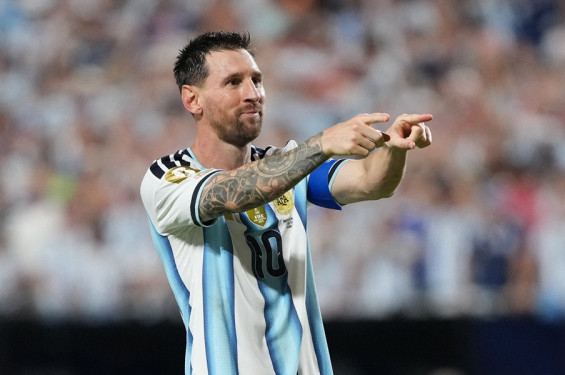 অবশেষে বিশ্বকাপে হ্যাটট্রিকের দেখা পেলেন মেসি