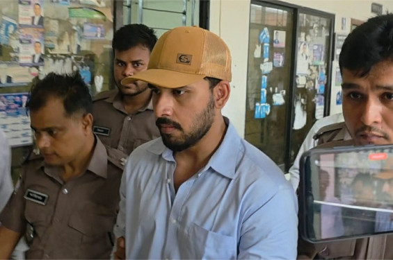 অভিনেতা জাহের আলভী কারাগারে