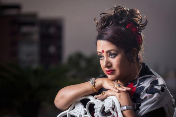 পৈতৃক ভিটায় মসজিদ নির্মাণ করছেন নায়িকা ববিতা