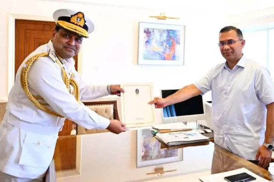 প্রধানমন্ত্রীর সঙ্গে নবনিযুক্ত নৌপ্রধানের সৌজন্য সাক্ষাৎ