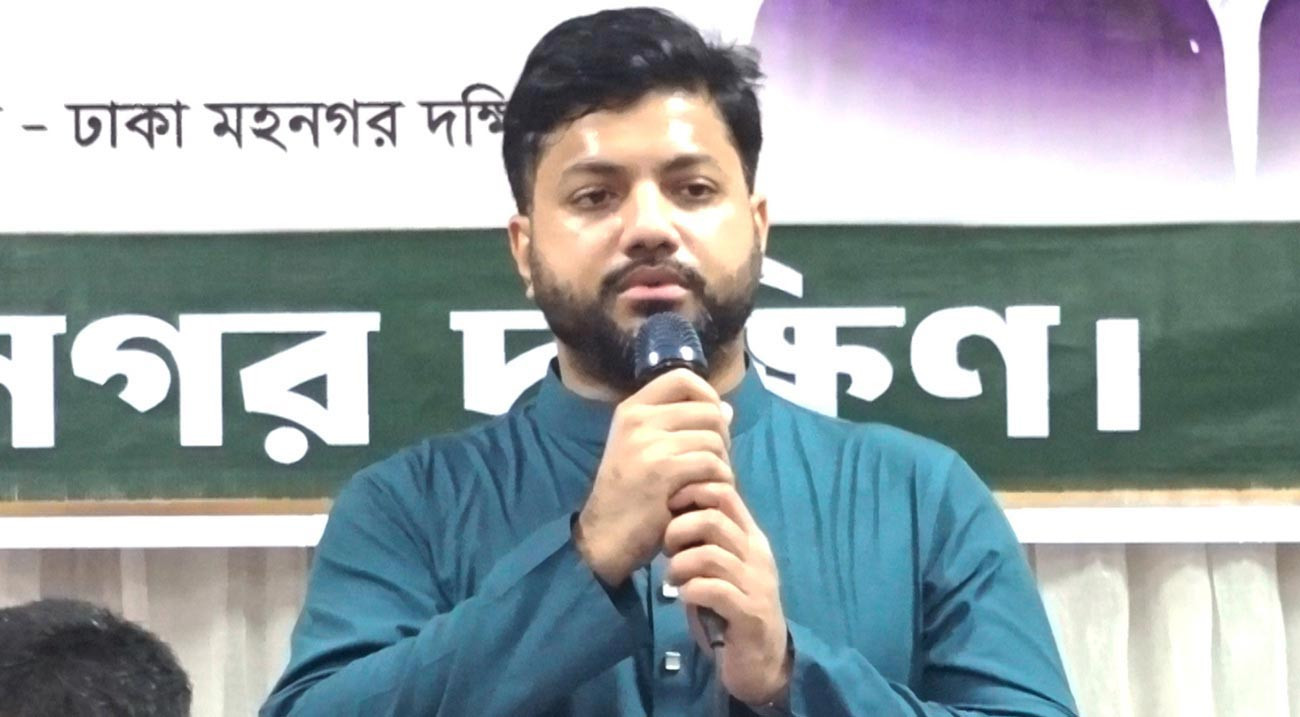পদত্যাগের নির্দেশের গুঞ্জনের মধ্যেই ইশরাকের বার্তা