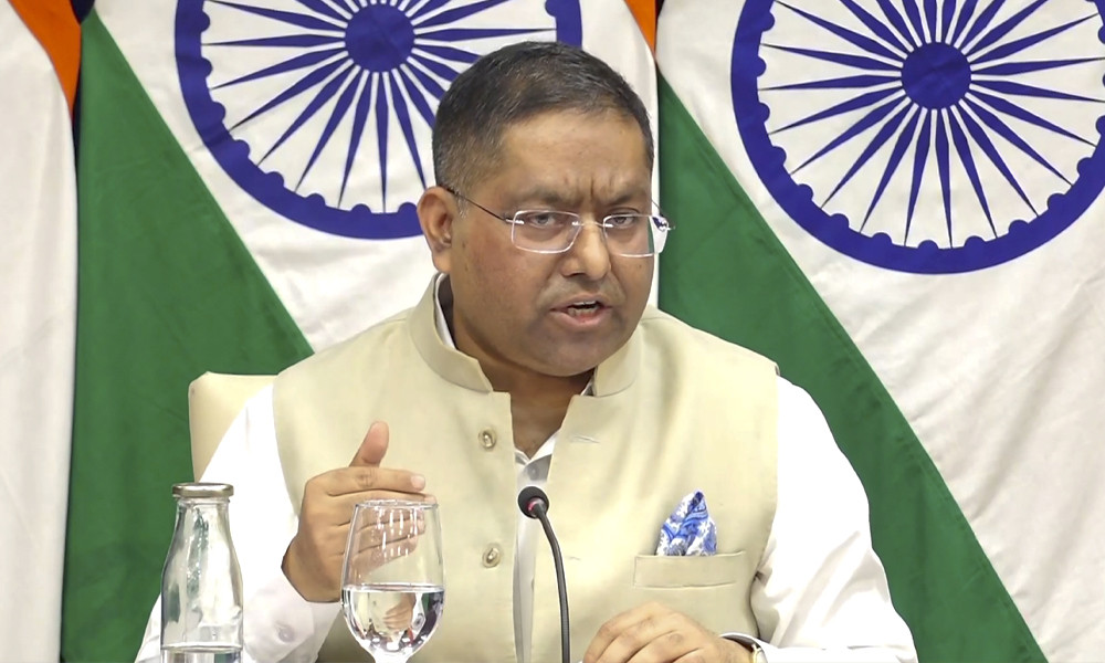 ‘গঠনমূলক ও ইতিবাচক’ সম্পর্ক চায় ভারত
