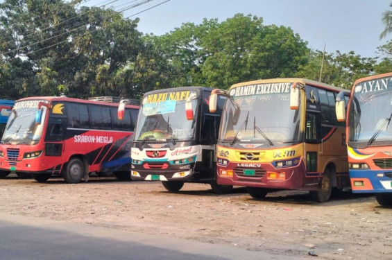 চাঁপাইনবাবগঞ্জের সব রুটে বন্ধ বাস চলাচল