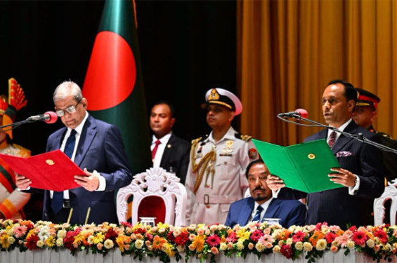 রাষ্ট্রপতি হিসেবে শপথ নিলেন মির্জা ফখরুল