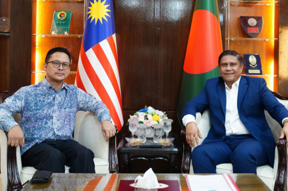 প্রধানমন্ত্রীর প্রতিরক্ষা উপদেষ্টার সঙ্গে মালয়েশিয়ার হাইকমিশনারের সৌজন্য সাক্ষাৎ