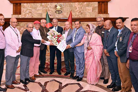 গণতন্ত্রের মূল শক্তি হচ্ছে গণমাধ্যম : রাষ্ট্রপতি