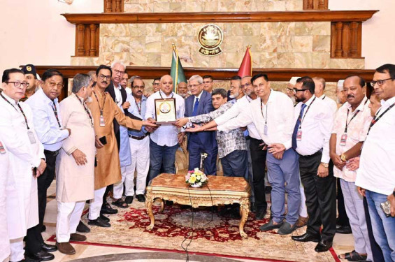 গণতন্ত্রকে শক্তিশালী করতে হলে স্থানীয় সরকারকে শক্তিশালী করতে হবে
