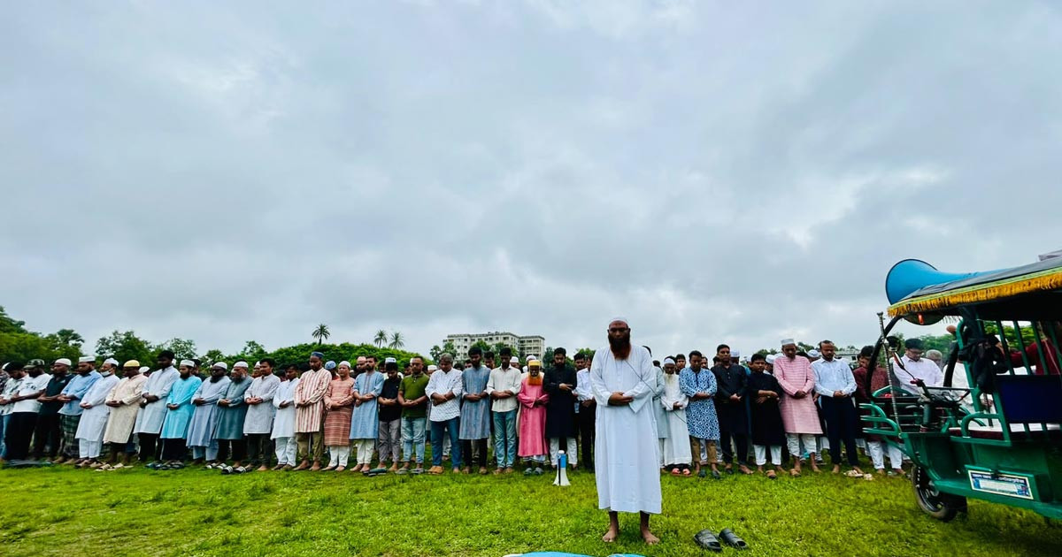 চিরনিদ্রায় শায়িত অপ্রতিম