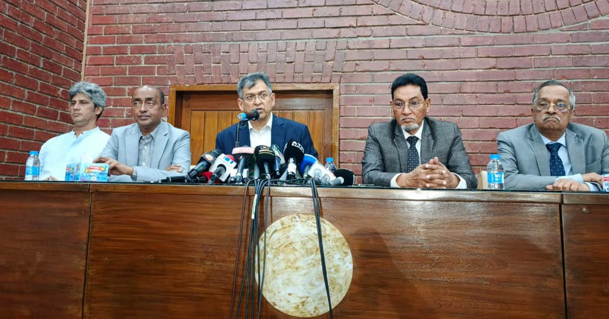 ডিসেম্বরের মধ্যে সংবিধান সংশোধনের চূড়ান্ত রিপোর্ট