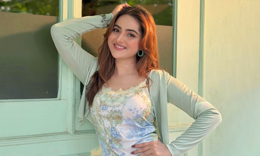 ‘বয়সটা একটু থামিয়ে রেখেছি’, বললেন কেয়া পায়েল