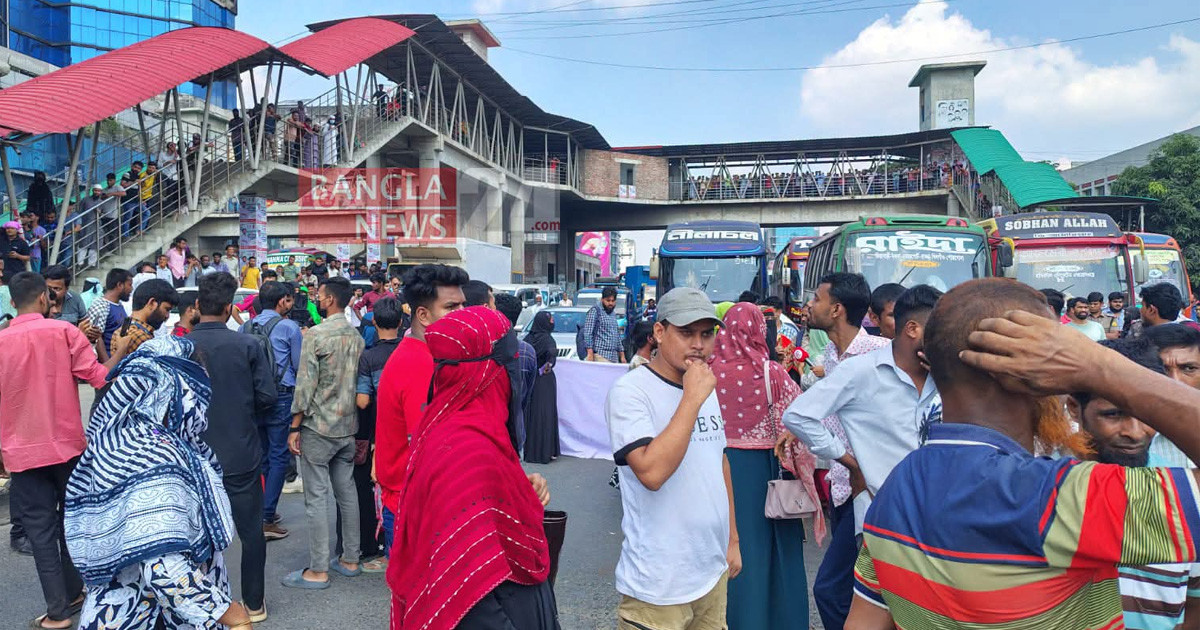 উত্তরায় সড়ক ছাড়লেন পোশাকশ্রমিকরা, যান চলাচল স্বাভাবিক
