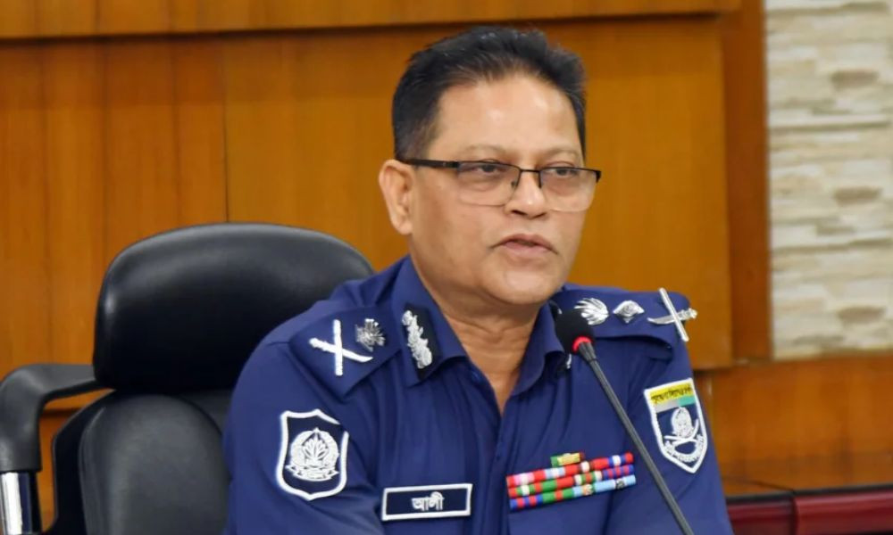 ক্রসফায়ার করতেও পিছপা হবে না পুলিশ : আইজিপি