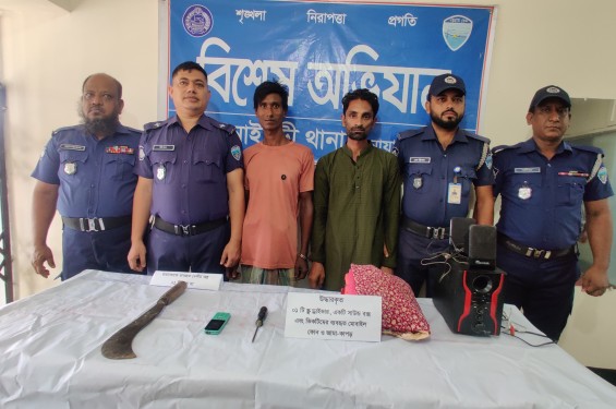 নোয়াখালীতে চোরকে চিনে ফেলায় নারীকে জবাই করে হত্যা,গ্রেপ্তার-২