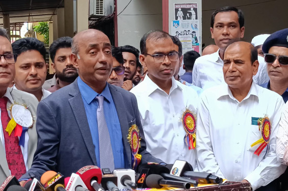 নুরের উপর হামলা কোন বিচ্ছিন্ন ঘটনা না, এটি সুগভীর ষড়যন্ত্র ও চক্রান্তের অংশ-এ্যাটর্নী জেনারেল