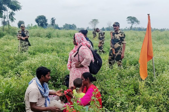 জোর করে মুসলিমদের বাংলাদেশে ঠেলে দিচ্ছে ভারত
