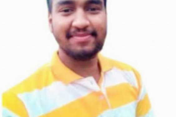 বাবার সঙ্গে বাইকে ফিরার পথে সড়ক দুর্ঘটনায় প্রাণ গেল তরুণ ছাত্রের