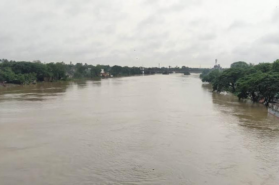 সিলেটে বন্যা ভয়াবহ রূপ নিচ্ছে