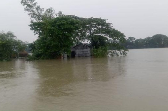 বিশ্বনাথে পানিবন্দি  লক্ষাধিক মানুষ