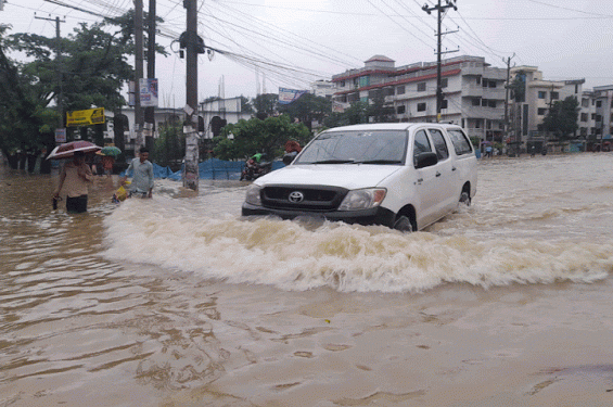 সিলেটে ৭ লাখ মানুষ পানিবন্দি
