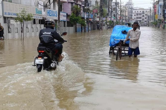 সিলেটে বন্যায় পানিবন্দির সংখ্যা ৮ লাখ ছাড়িয়েছে