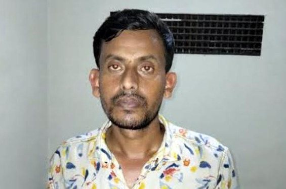 আজমিরীগঞ্জে  বিদ্যালয়ের আলমারির তালা ভেঙে ৩০‌ ট্যাব চুরি, নৈশ প্রহরী গ্রেপ্তার