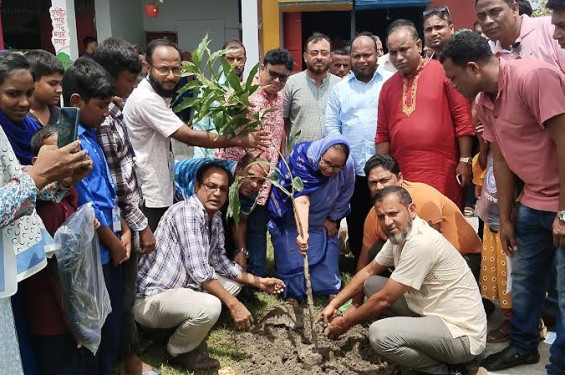 মোংলায় এক লক্ষ বৃক্ষ রোপন কর্মসূচীর উদ্বোধন
