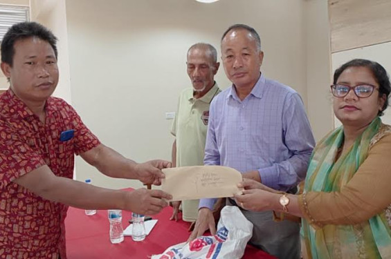 বাঘাইছড়িতে বন্যায় নিহত শিশুদের পরিবারের মাঝে আর্থিক অনুদান প্রদান