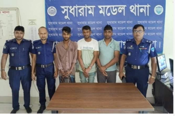 নোয়াখালীতে ডাকাতির প্রস্তুতিকালে আগ্নেয়াস্ত্রসহ ৩ ডাকাত গ্রেপ্তারঃ