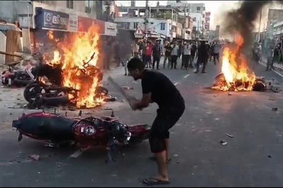আন্দোলন প্রতিহত করতে মাঠে পাওয়া যায়নি কুষ্টিয়া জেলা আওয়ামী লীগের কোন নেতা কর্মীকে