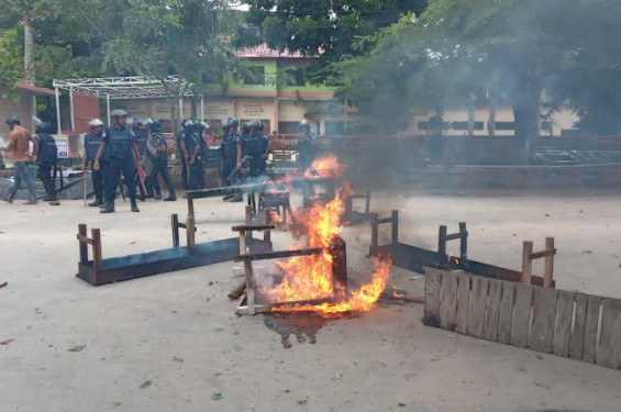 উত্তপ্ত সারা দেশ, সংঘর্ষে নিহত ১২