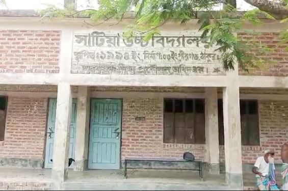 পীরগঞ্জে প্রধান শিক্ষকের বিরুদ্ধে কর্মচারী নিয়োগে অনিয়মের অভিযোগ;নিয়োগ বাতিলের দাবি