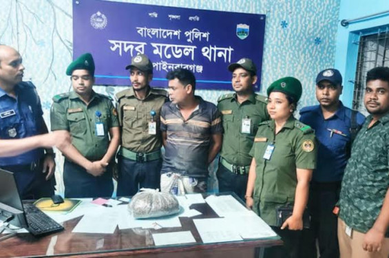 চাঁপাইনবাবগঞ্জে গাঁজাসহ আটক ১
