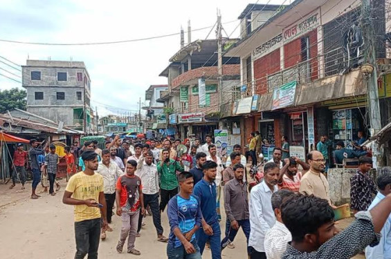 বাঘাইছড়ি পৌরসভা মেয়রের পদত্যাগের দাবিতে বিক্ষোভ, ৭২ ঘন্টার আল্টিমেটাম