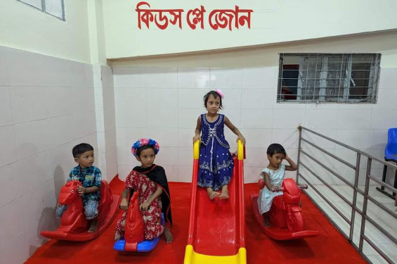 মোংলায় ডা. শাহীন'র উদ্যোগে 'কিডস জোন'