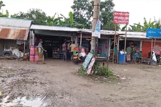 মোংলায় জমি বন্ধক দিয়ে বিপাকে ব্যবসায়ী, মিথ্যা মামলা দিয়ে হয়রানির অভিযোগ