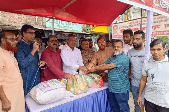 ঝিনাইদহে বন্যার্তদের জন্য জেলা বিএনপি’র ত্রাণ সংগ্রহ শুরু