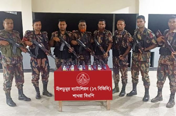 শ্যামনগর নীলডুমুর ১৭ বিজিবির অভিযানে ৫ কোটি টাকার এলএসডি মাদক উদ্ধার