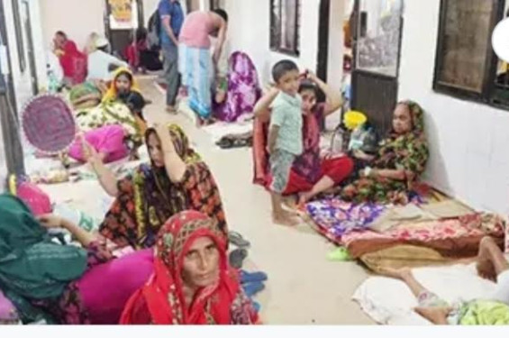 নোয়াখালীতে বন্যায় ডায়রিয়ার প্রকোপ ওষুধের তীব্র সংকট