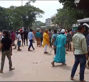 কসবায় জশনে জুলুস ঘিরে দু’পক্ষের সংঘর্ষে ২০ জন আহত