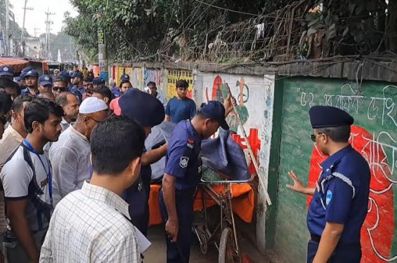 পরিবর্তিত পরিস্থিতিতে ব্রাহ্মণবাড়িয়ায় প্রথমবার অভিযানে নামলো পুলিশ