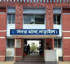 নড়াইল পৌরসভার সাবেক কাউন্সিলর গ্রেফতার