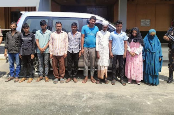 মহেশপুর সীমান্ত থেকে ৩ রোহিঙ্গাসহ ১০ জন আটক
