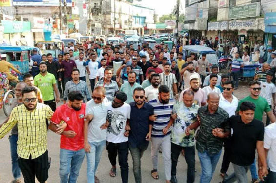 সাবেক পরিকল্পনা মন্ত্রী এম এ মান্নানের ফাঁসি সহ জেলা আওয়ামীলীগ,যুবলীগ ও ছাত্রলীগের হামলাকারীদের গ্রেপ্তারের দাবি