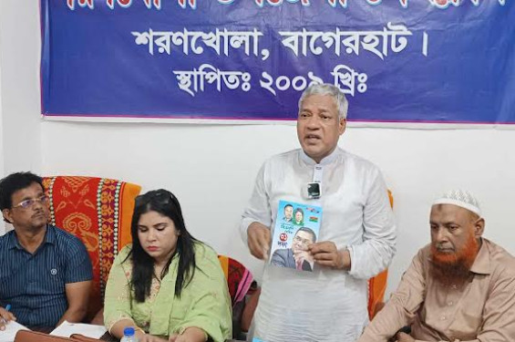 শরণখোলা সাংবাদিকদের সাথে বিএনপি নেতা কর্মীদের মত বিনিময় সভা
