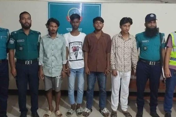 ইসরায়েলি পণ্য থাকায় গাজীপুরে দোকান ভাঙচুর, গ্রেফতার ৪