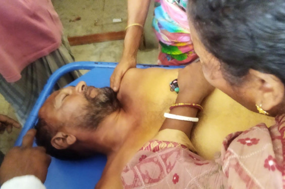 পানি নিষ্কাশনের পাইপ বসানোর টাকা চাওয়াকে কেন্দ্র করে দুই পক্ষের সংঘর্ষ, নিহত-১, আহত-৭