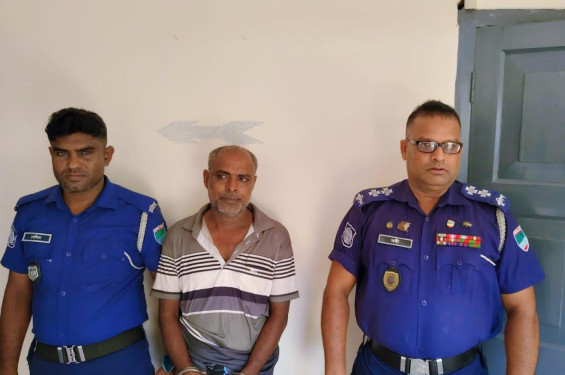 কালীগঞ্জে ১০ পিস ইয়াবাসহ নারী মাদক ব্যবসায়ী রূপালীর স্বামী গ্রেপ্তার