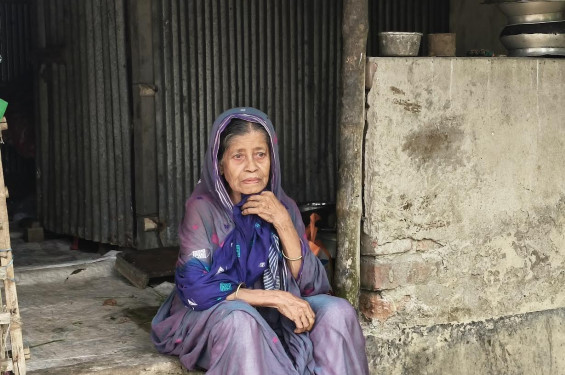 কালীগঞ্জে বীর মুক্তিযোদ্ধার বিধবা স্ত্রী আফেলা বেগমের  মানবেতর জীবন যাপন