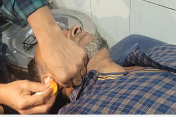 ড্রেজার কেন বসিয়েছ? প্রশ্নের পরেই কানে কামড় বালু ব্যবসায়ীর অভিযোগ বিএনপি নেতার বিরুদ্ধে
