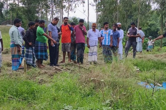 গাজীপুরে রাতের আঁধারে কবরস্থান থেকে ৯ কঙ্কাল চুরি